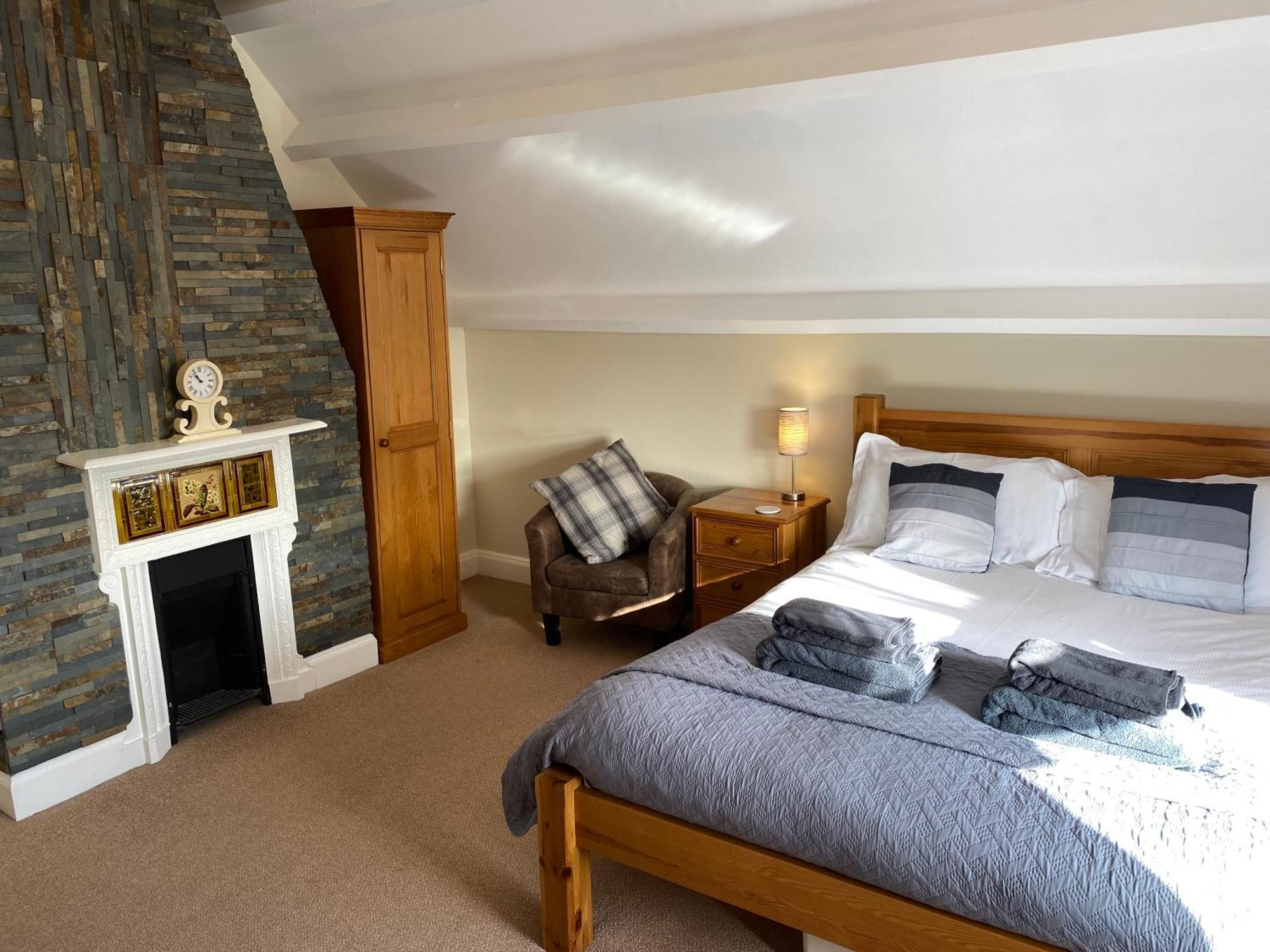 The Whalebone Arch Hotel Whitby Bagian luar foto